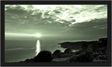 Baie de Douarnenez, phare naturel au coucher de soleil